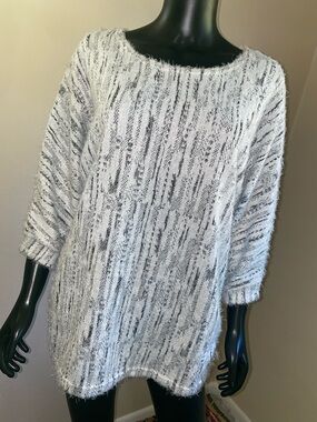 Chances R Fuzzy Cozy Textured White & Black Knit Sweater